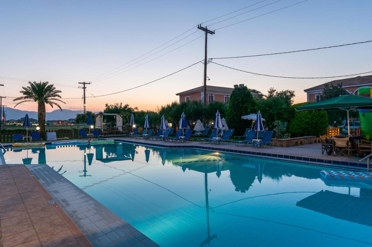 Costas Hotel Kalamaki  Exterior photo